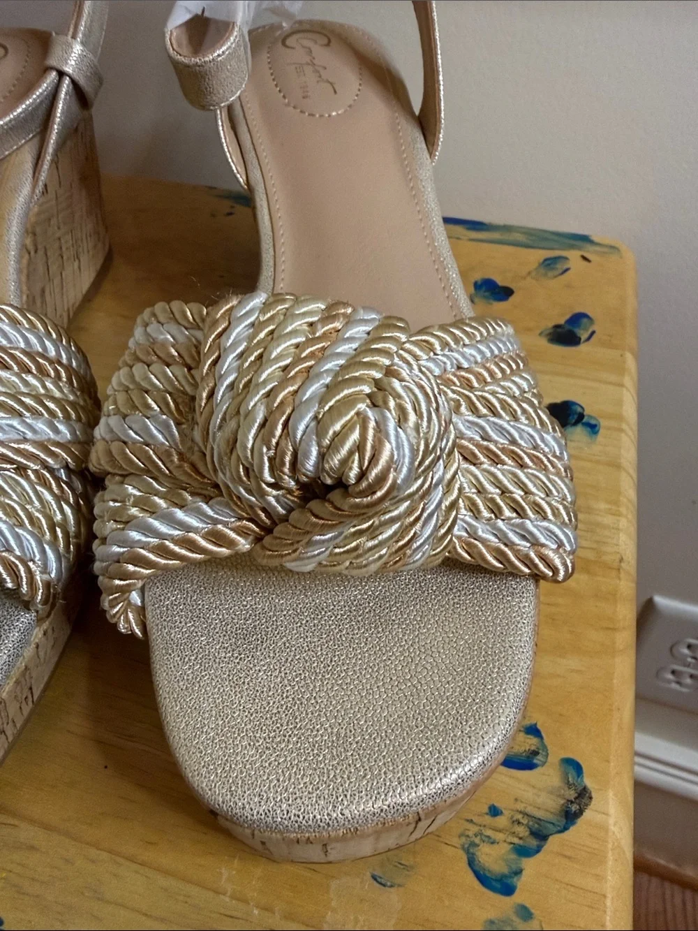 Comfort EST. 1946 Women's Size 9.5 Gold Metallic Knotted Rope Cork Wedge Sandals